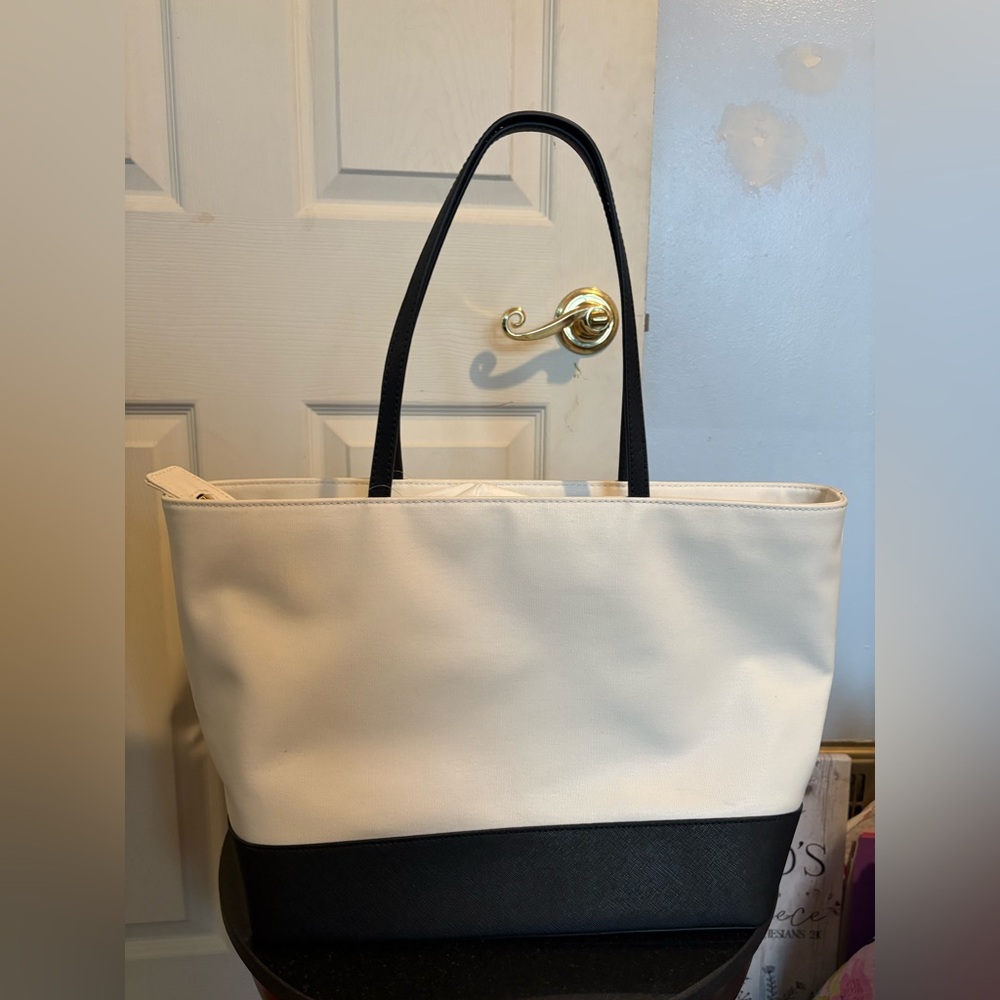 Kate Spade Hot Sauces Tote - Picture 2 of 5